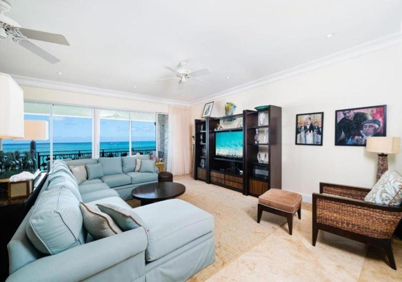 The Regent Grand Hotel Grace Bay Buitenkant foto
